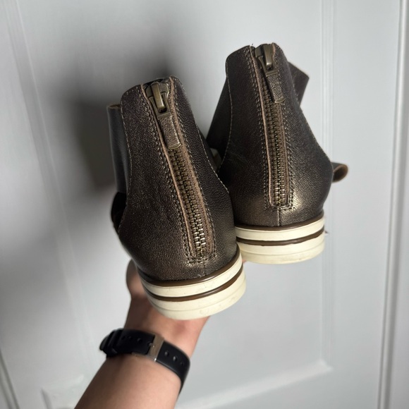 Eileen Fisher Closed Toe Women’s Sport Platform Sandal In Metallic Bronze Size 8 - Picture 3 of 11